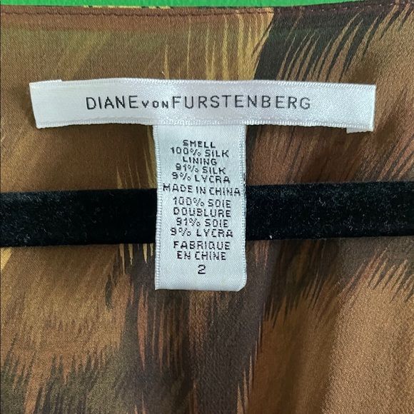 Diane Von Furstenberg Animal Print Long Sleeve Wrap Dress - Picture 3 of 6